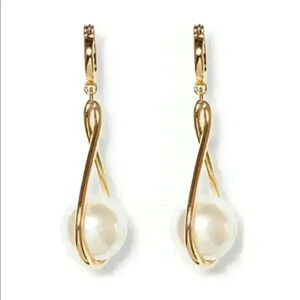 Vince Camuto New Twist Pearl Earrings